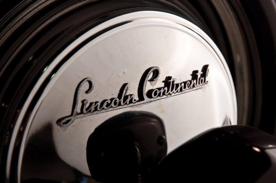  Lincoln Continental Coupe 1942 года  (фото 11 из 15)